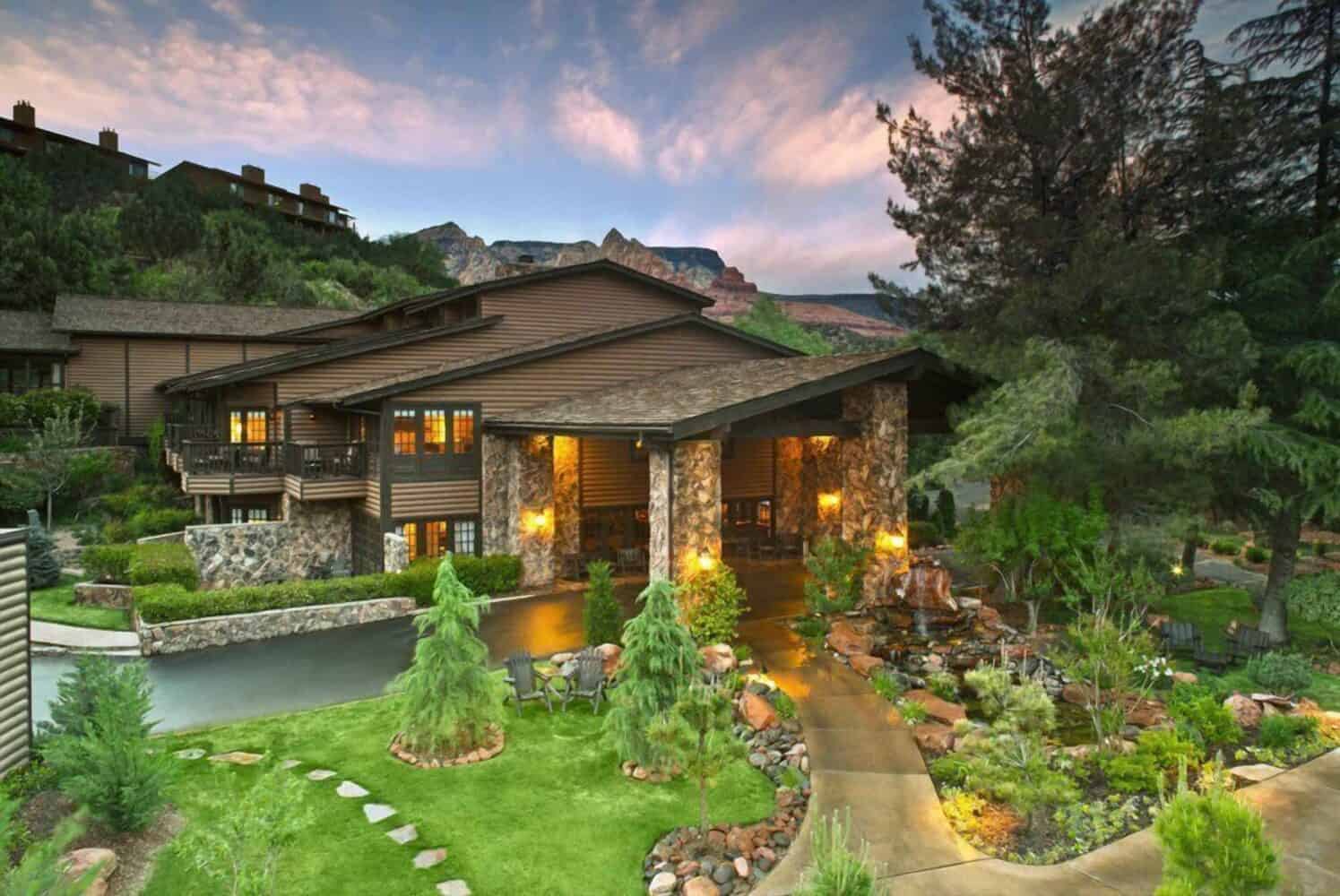 L'Auberge de Sedona with views of resort with mountains in the background.